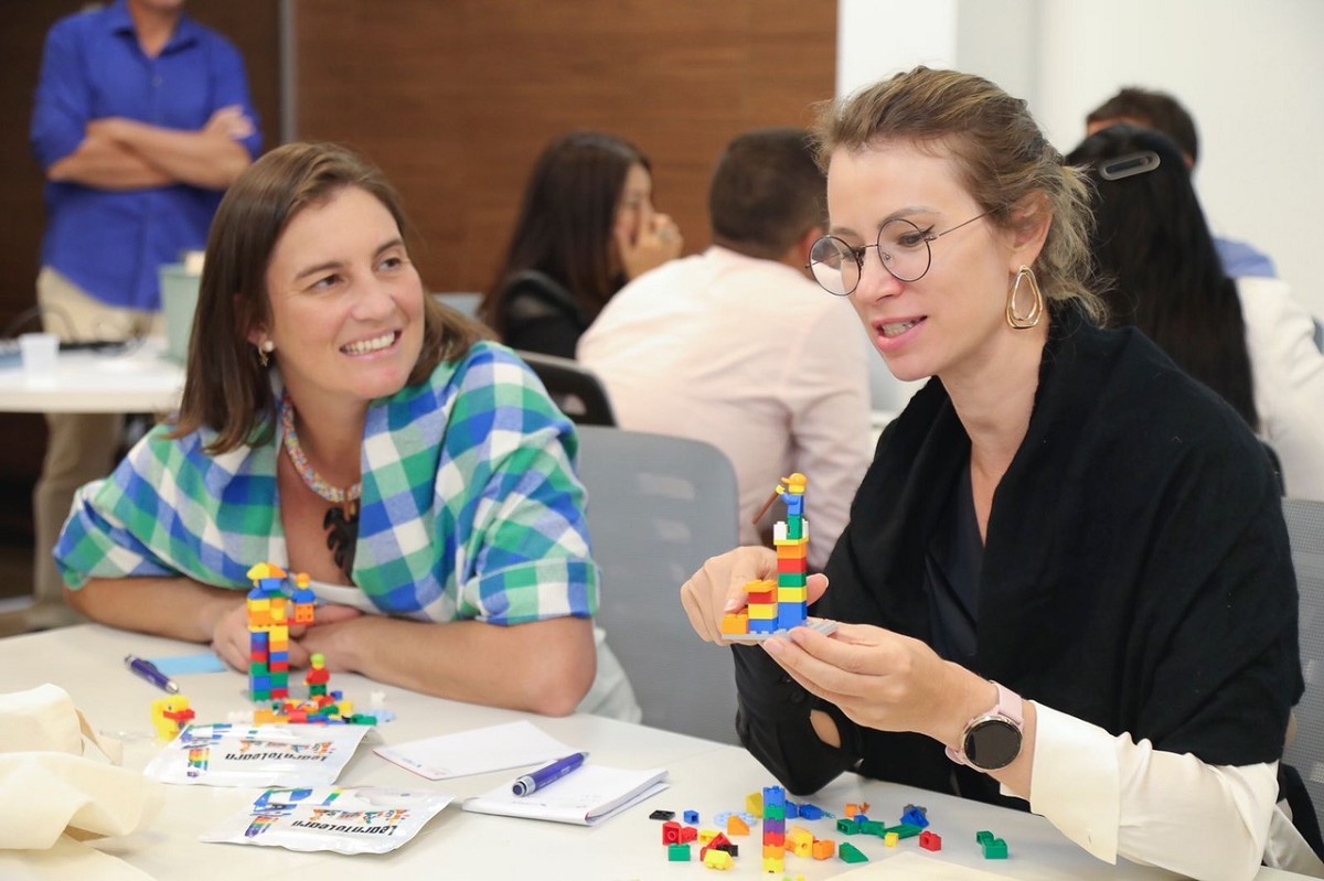 building lego with roberta, brazil, Lego Facilitator Training