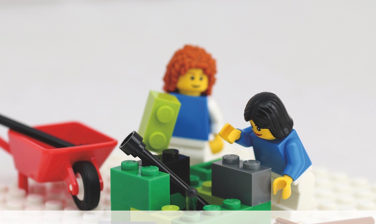 lego under construction